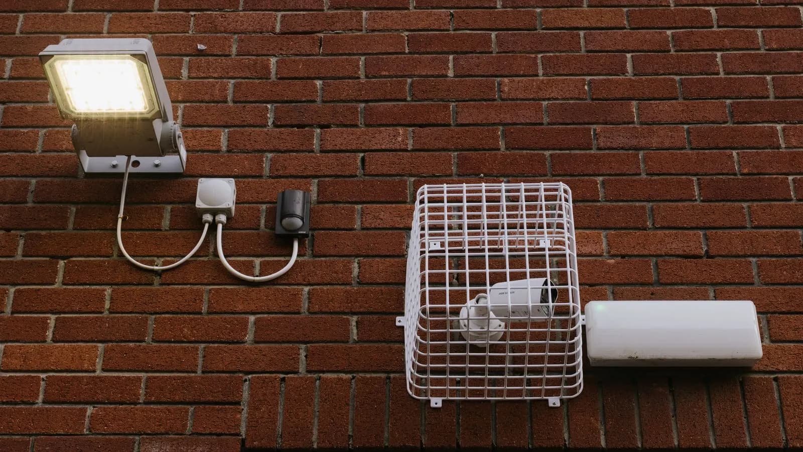 Face recognition at a badly lit gate — PGAK Insights cover image